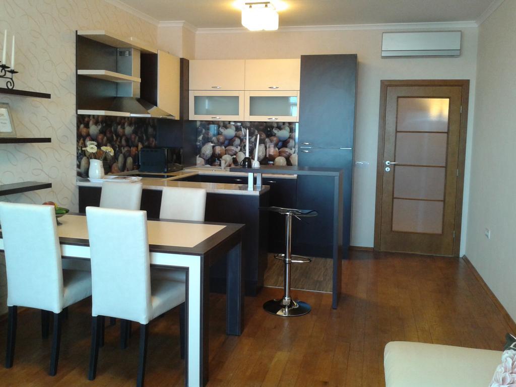 Apartment In St. Constantine And Helena セインツ・コンスタンティン＆ヘレナ エクステリア 写真